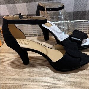 Naturalizer Darla Black Suede Heels with Bow Accent